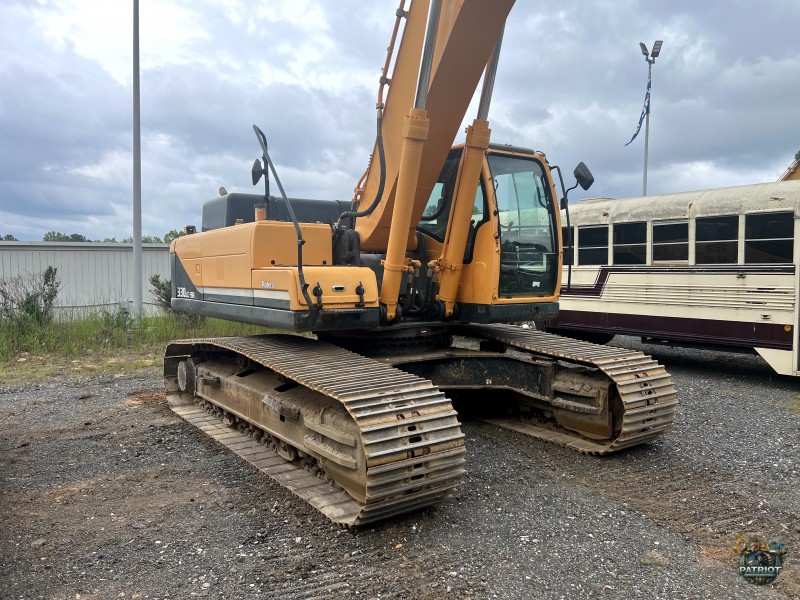 2015 Hyundai 330 LC-9A Excavators / Mini Excavators