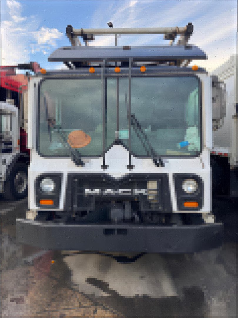 2025 Mack Frontloader Garbage Truck