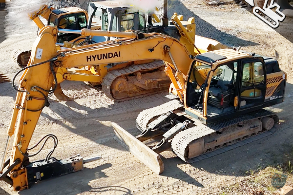 Hyundai R160LC-9A 17.8 Ton, 136 hp Perkins 1204E Engine, 21.5ft Depth, 21ft Reach, Includes Bucket, Used Excavator